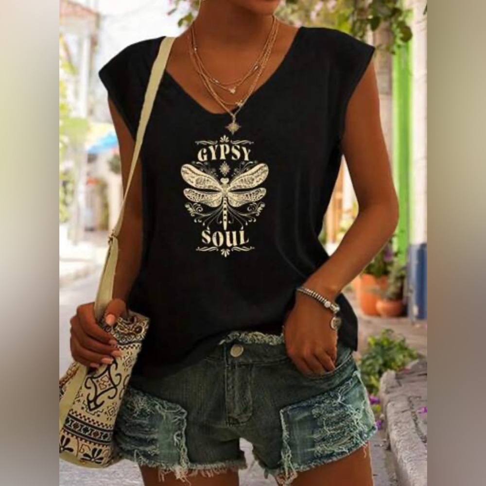 *Women’s black gypsy soul tank top size S